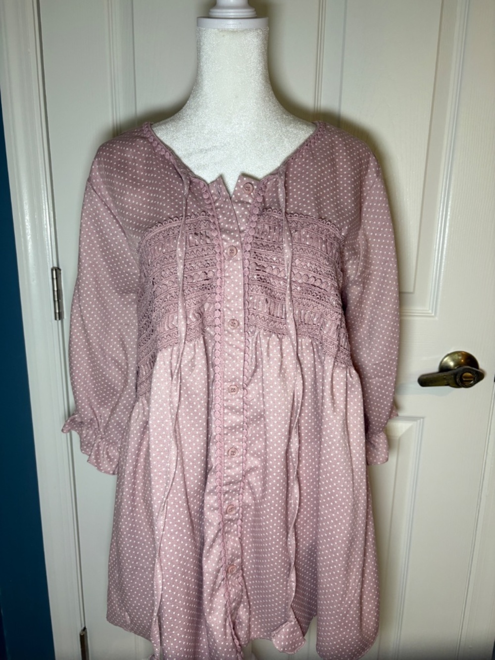 Pretty Bohemian Blouse with details. Size Large
